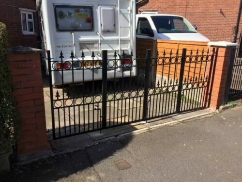 Fold driveway gates - driveway,