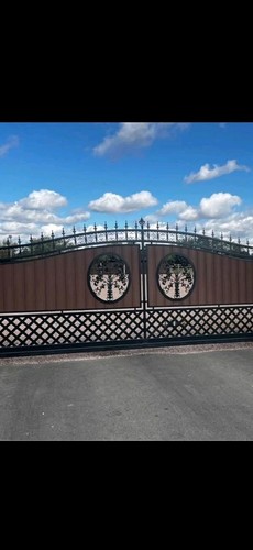 Bespoke steel framed - , driveway