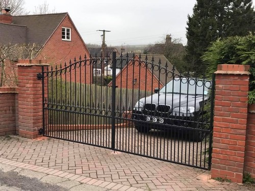 Made measure galvanised and - to,
