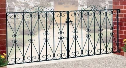 Driveway gates doubles - driveway,