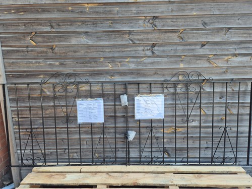 Scroll top wrought iron - top, style