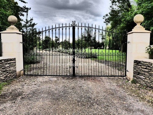 Hawkesbury heavy driveway iron - hawkesbury,