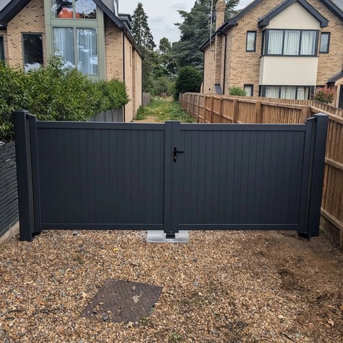 Aluminium flat top driveway - top,